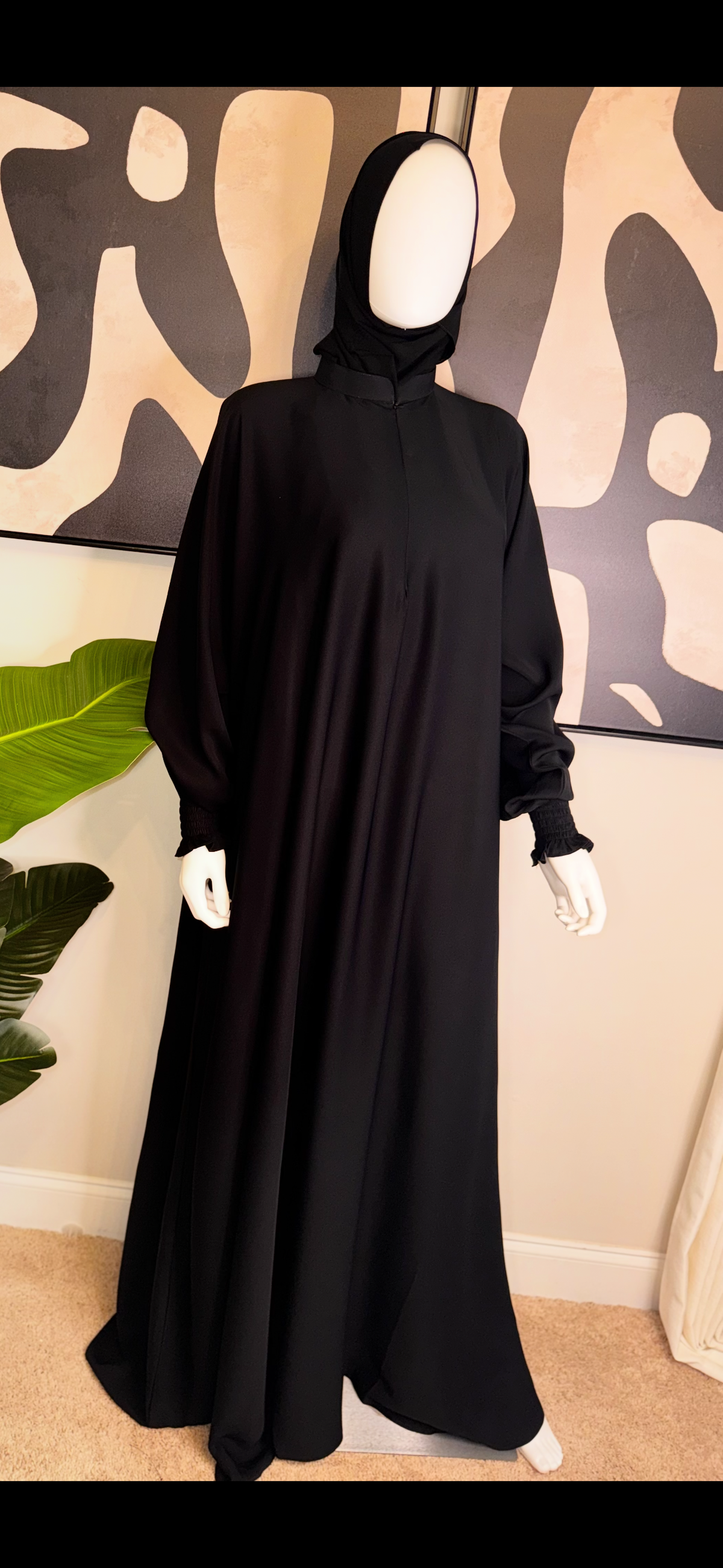 Saraa Abaya